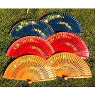 wachlarz hiszpański DELIKATNY OGRÓD 21 cm lakierowany - wachlarze813_azur_dwustronnie_malowane_i_lakier_delikatny_ogrod_21cm_ze_zlota_lamowka.jpg